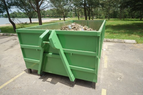 Choosing the right waste removal service